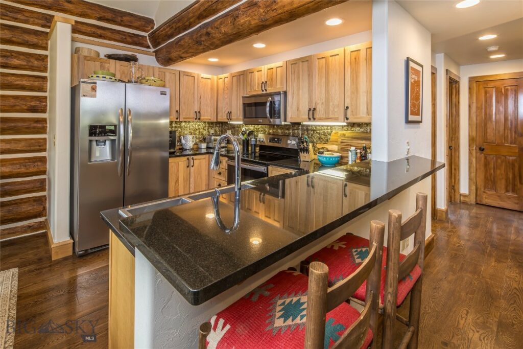 10 Rose Bud Loop, Big Sky MT 59716