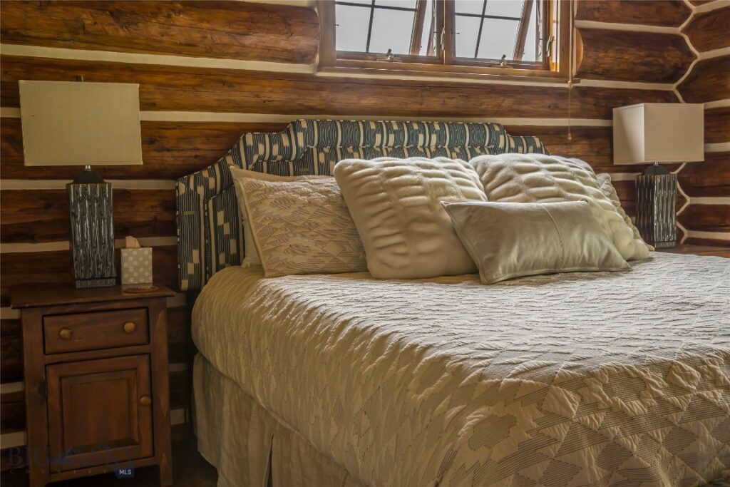 10 Rose Bud Loop, Big Sky MT 59716