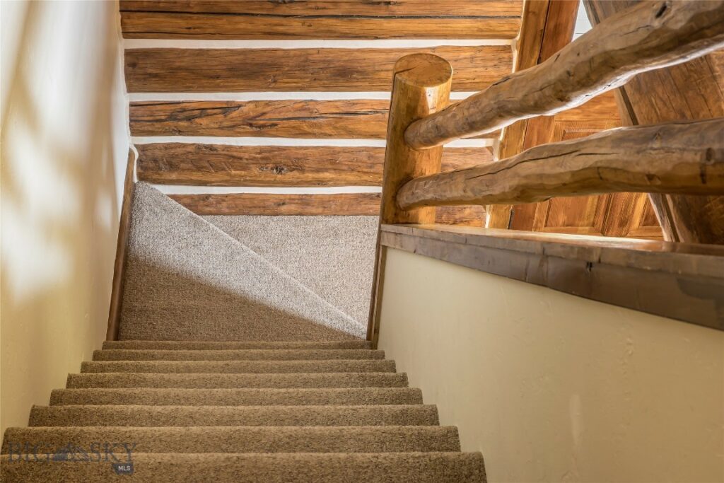 10 Rose Bud Loop, Big Sky MT 59716