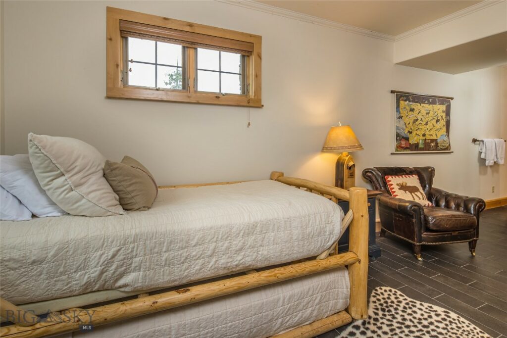 10 Rose Bud Loop, Big Sky MT 59716