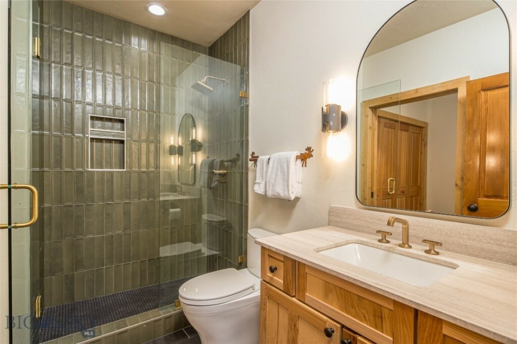 10 Rose Bud Loop, Big Sky MT 59716