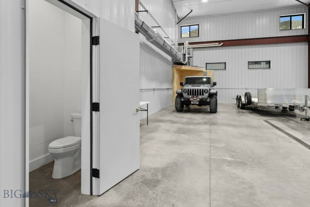 100 Blacksmith Loop, Big Sky MT 59730