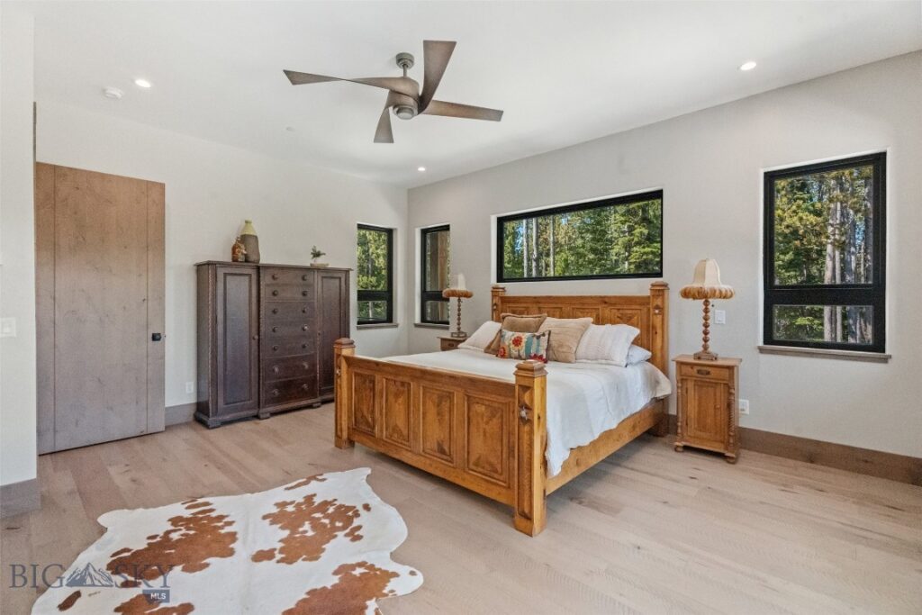 11 Speaking Eagle, Big Sky MT 59716