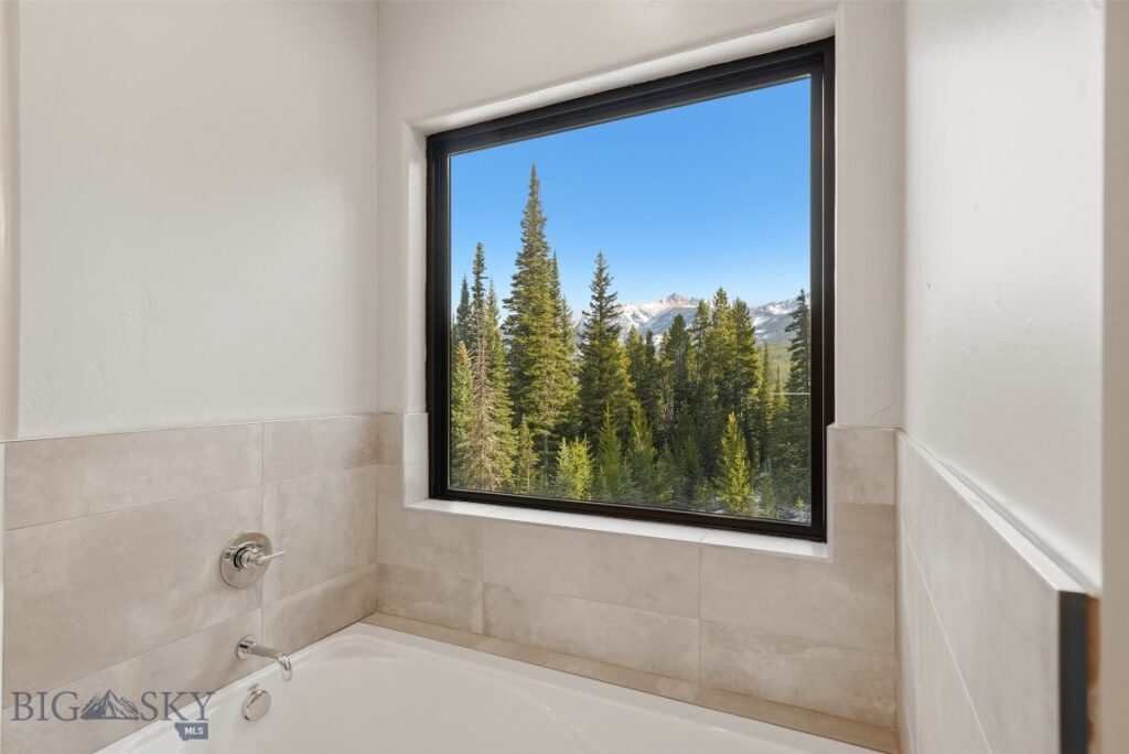 11 Speaking Eagle, Big Sky MT 59716