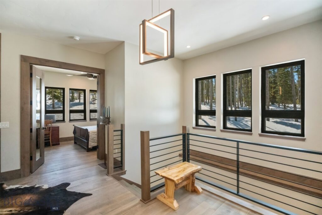 11 Speaking Eagle, Big Sky MT 59716