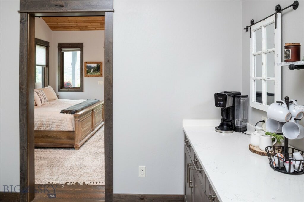 13 Little Plume, Big Sky MT 59716