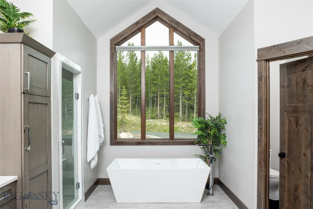 13 Little Plume, Big Sky MT 59716