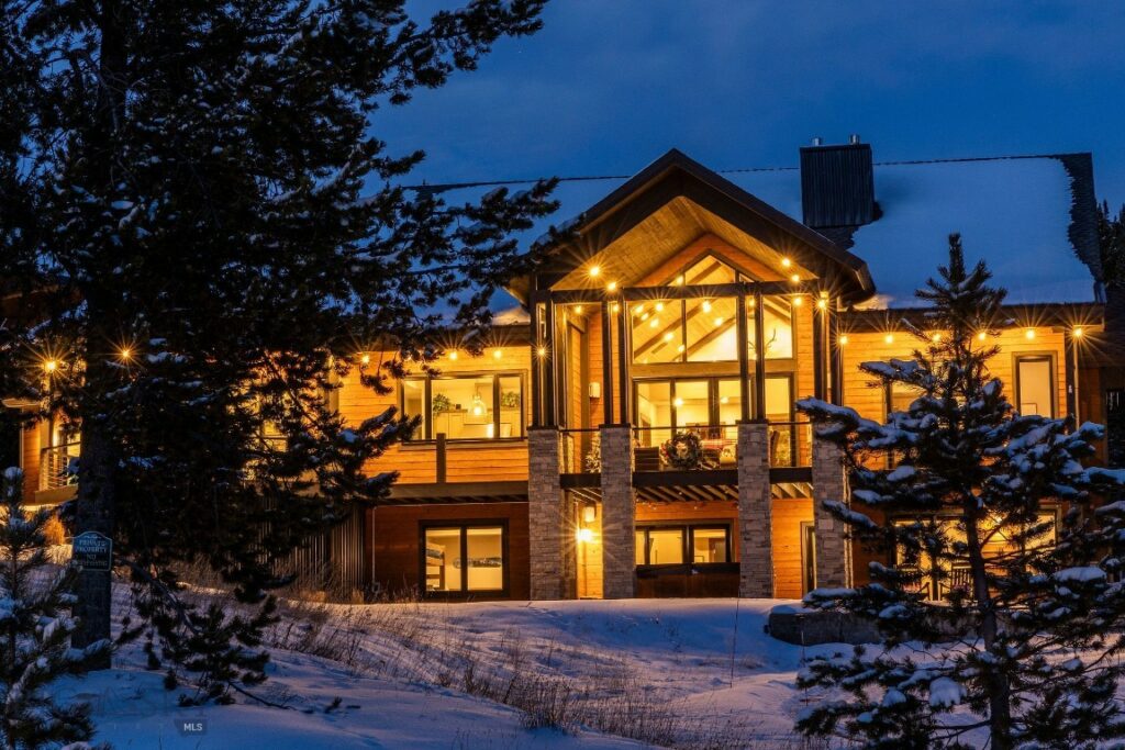 13 Little Plume, Big Sky MT 59716