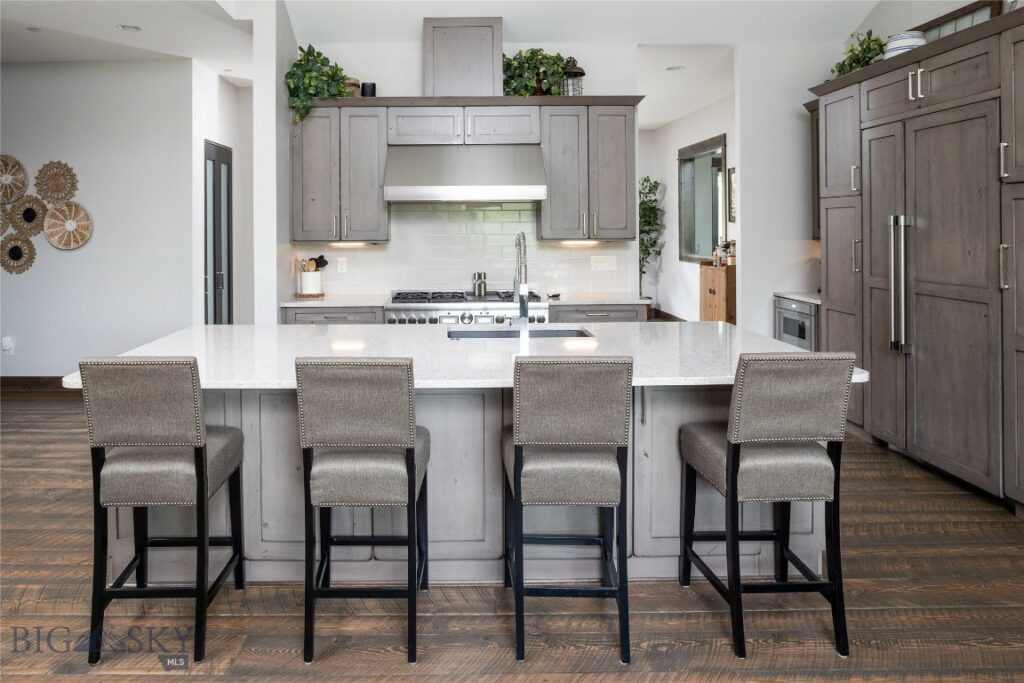 13 Little Plume, Big Sky MT 59716