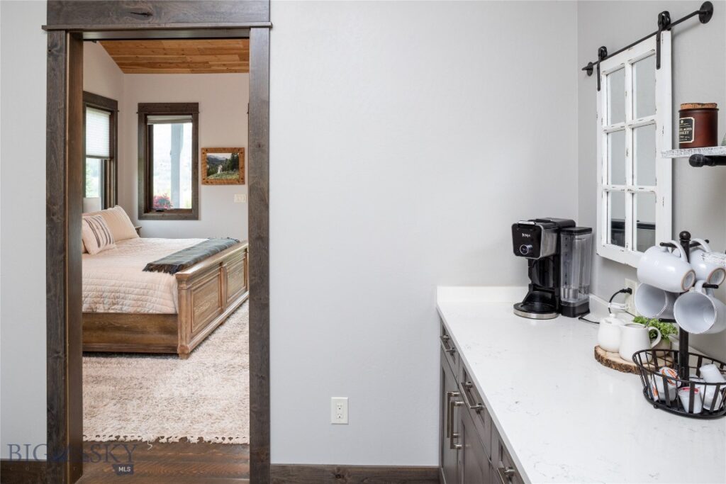 13 Little Plume, Big Sky MT 59716