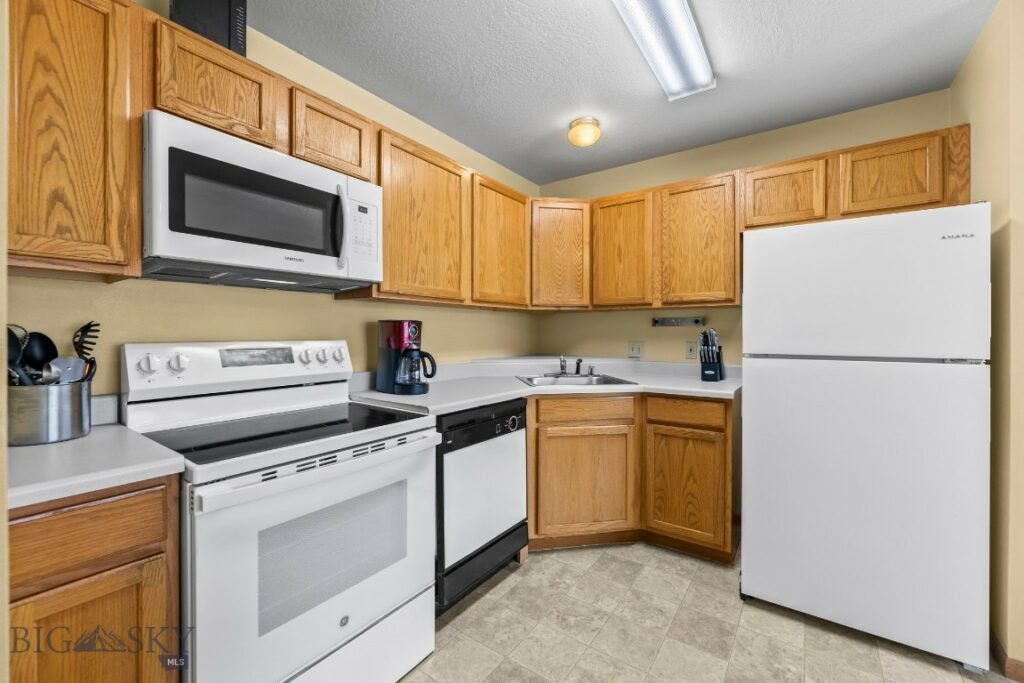 13 Moose Ridge, Big Sky MT 59716