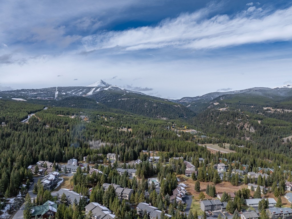 134 Rose Hip Circle, Big Sky MT 59716