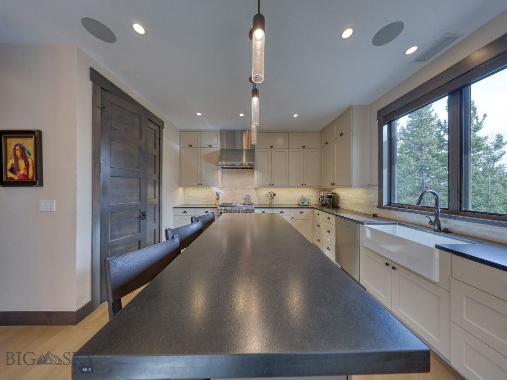 146 Outlook Trail, Big Sky MT 59716