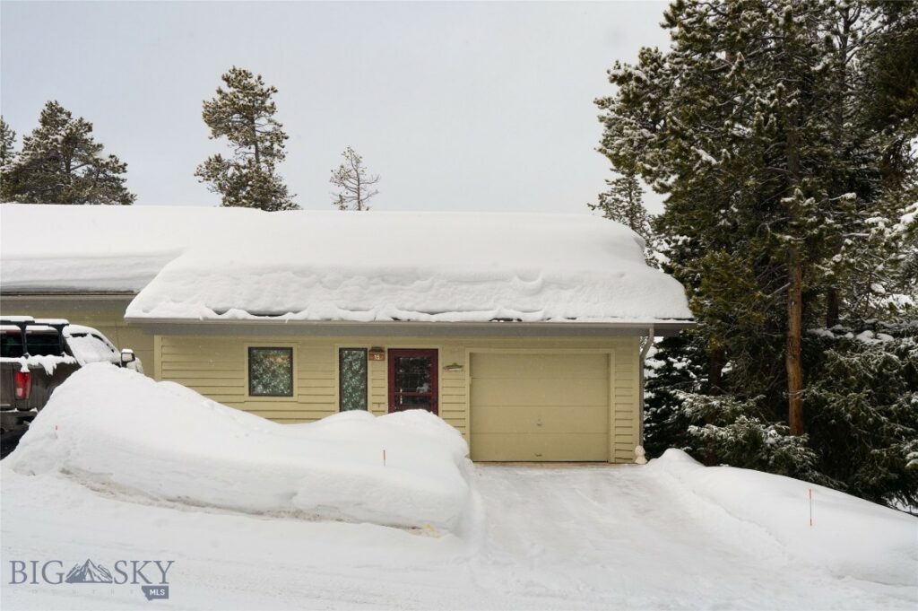 15 Rose Hip Circle, Big Sky MT 59716