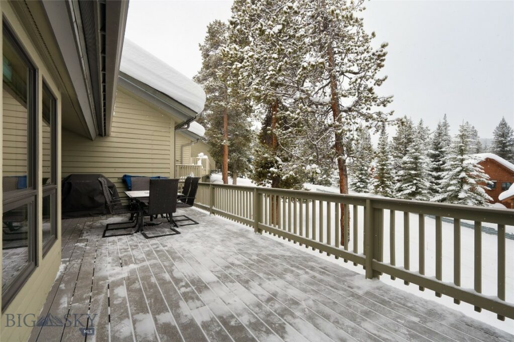 15 Rose Hip Circle, Big Sky MT 59716