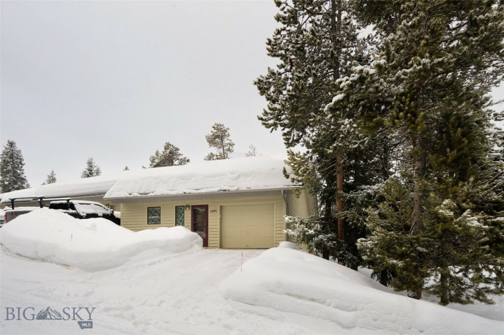 15 Rose Hip Circle, Big Sky MT 59716