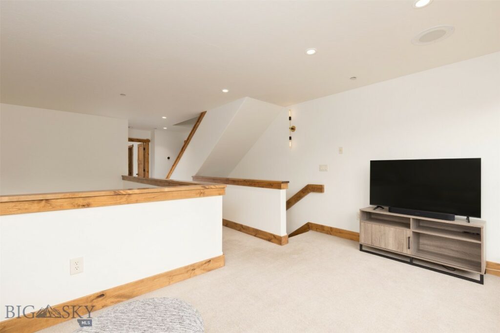 151B Pheasant Tail, Big Sky MT 59716