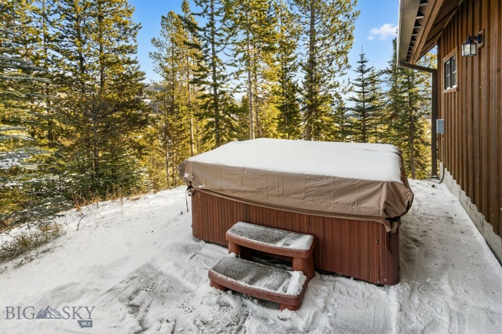 16 Oglala Road, Big Sky MT 59716