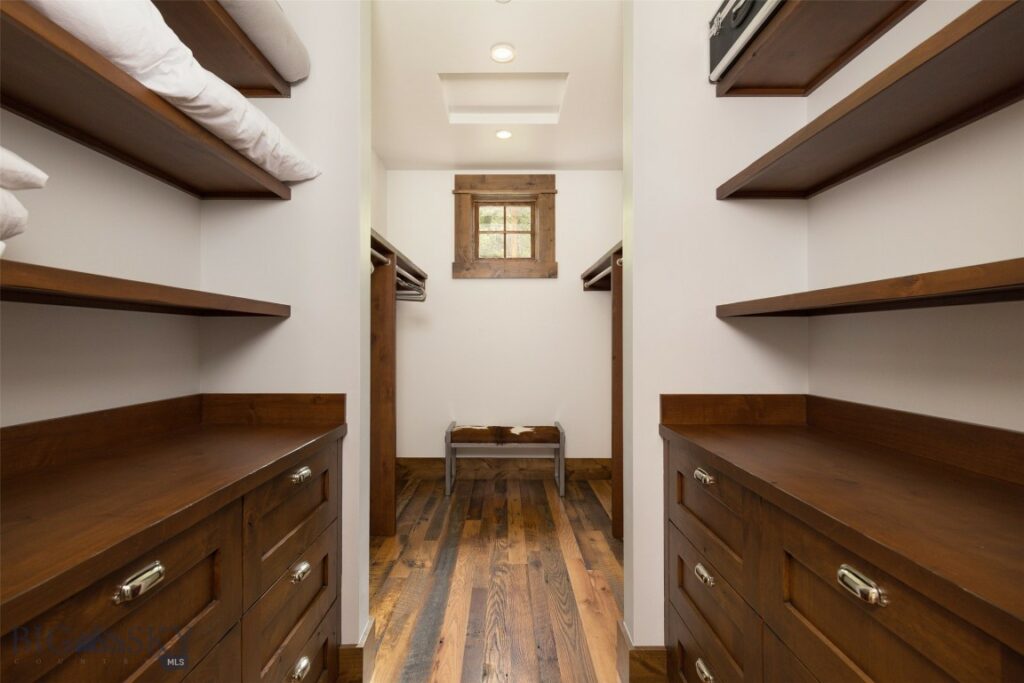 164 Settlers Loop, Big Sky MT 59716