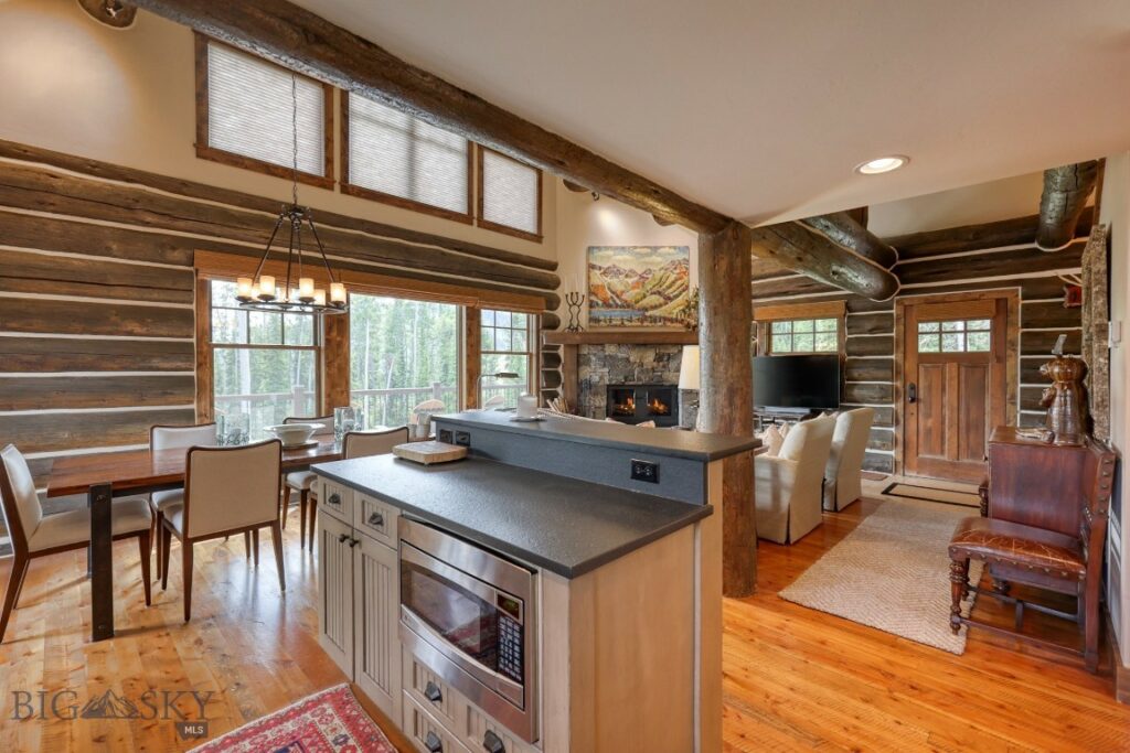 17 Manitou Loop, Big Sky MT 59716