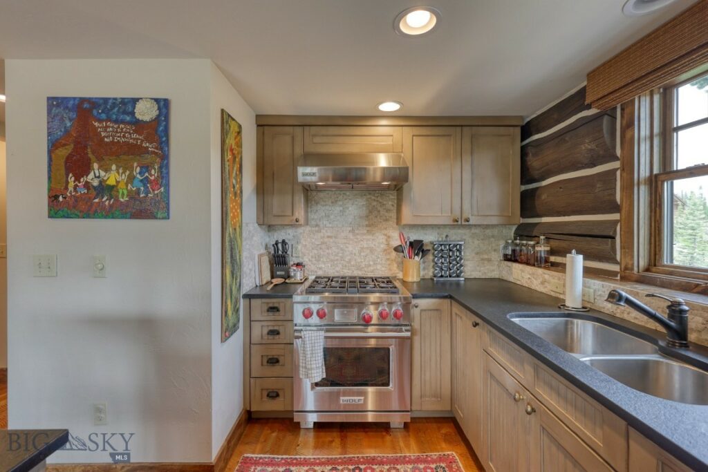 17 Manitou Loop, Big Sky MT 59716