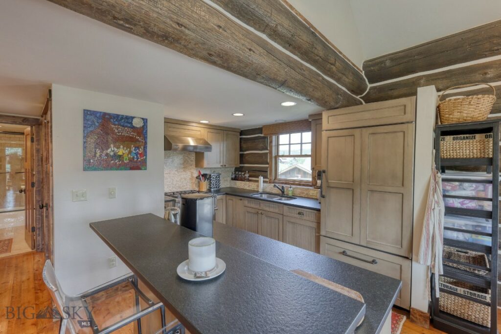 17 Manitou Loop, Big Sky MT 59716