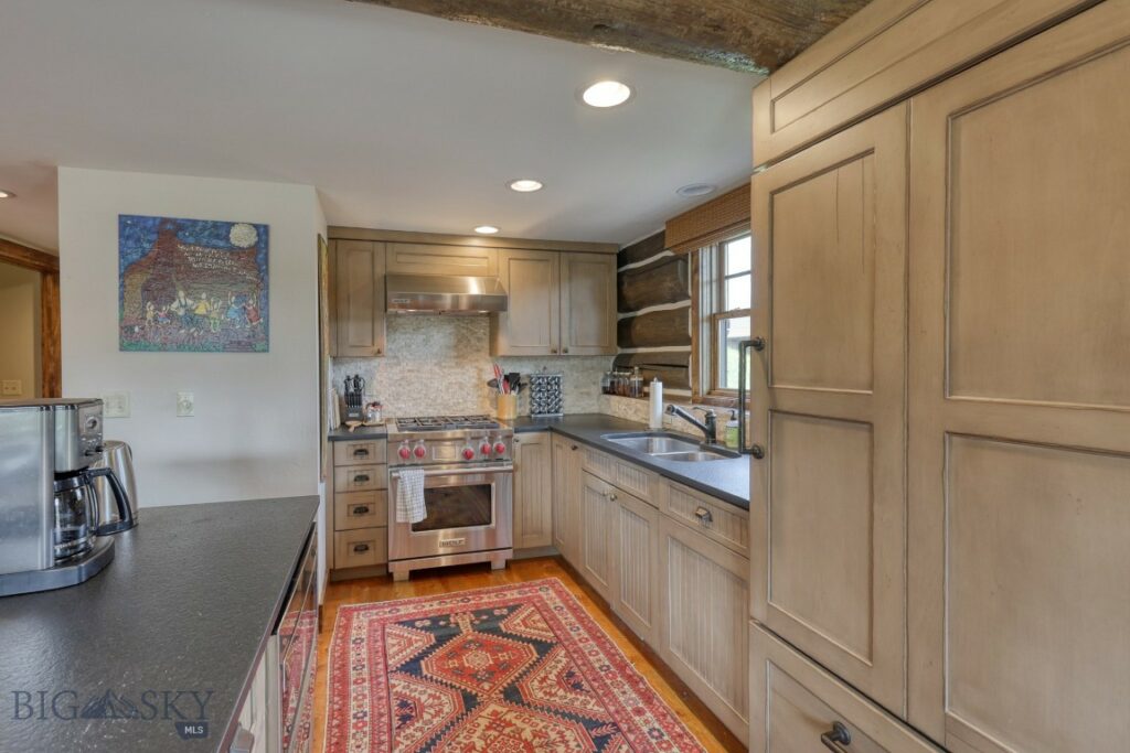 17 Manitou Loop, Big Sky MT 59716