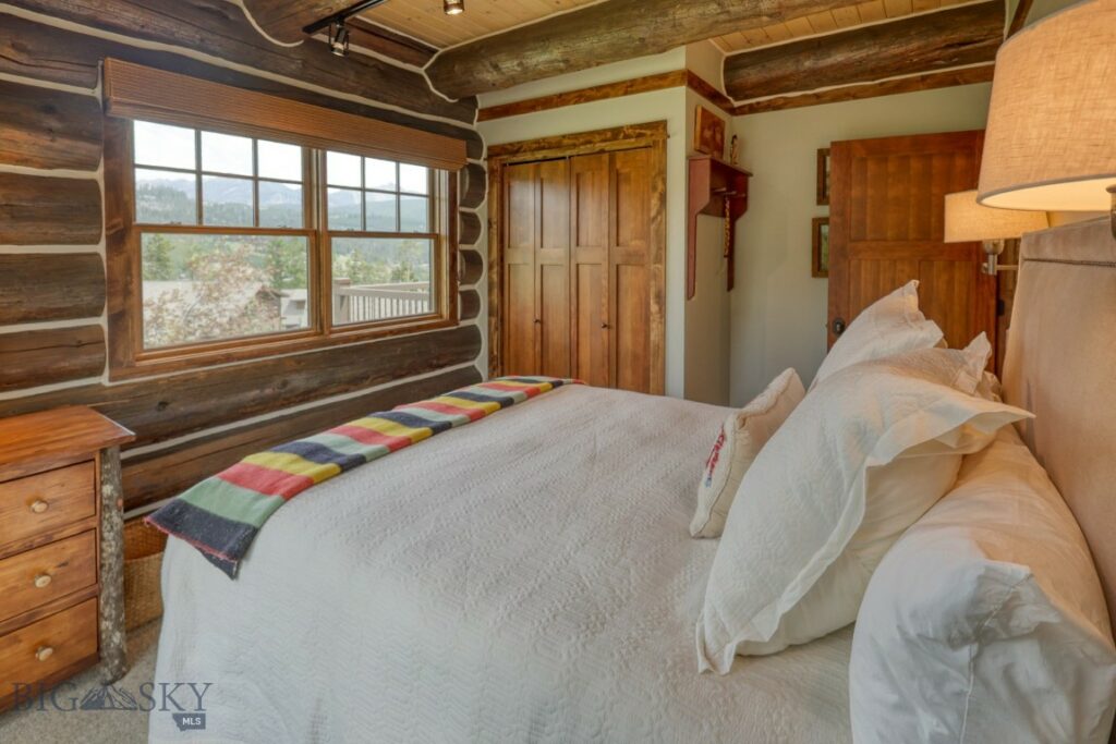 17 Manitou Loop, Big Sky MT 59716