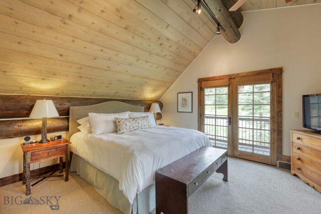 17 Manitou Loop, Big Sky MT 59716