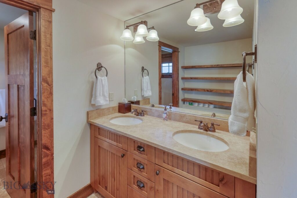 17 Manitou Loop, Big Sky MT 59716