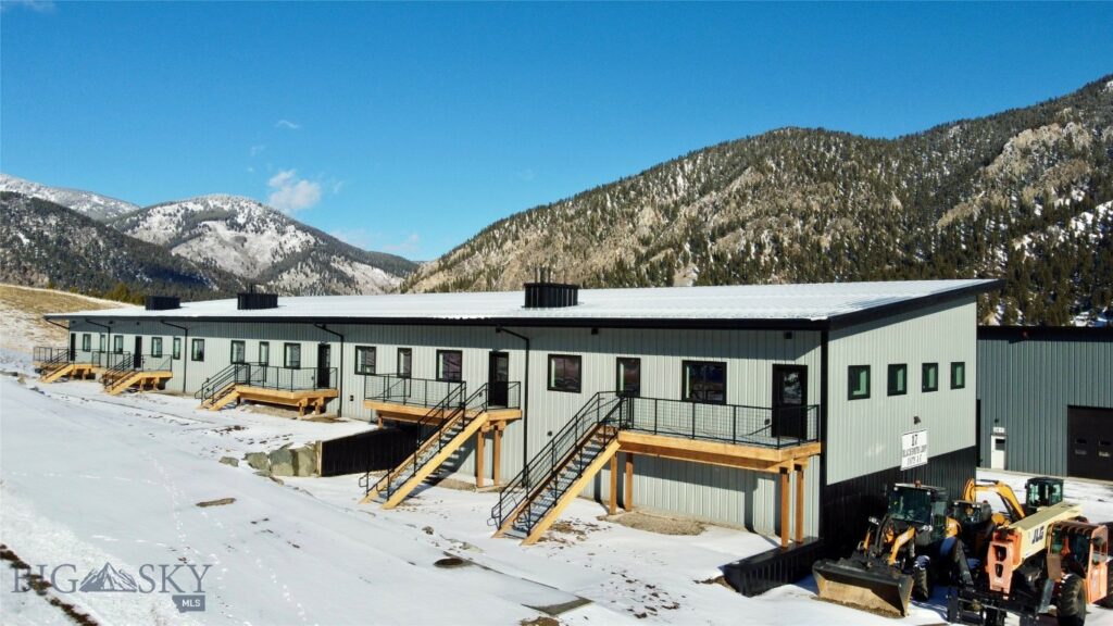 17 Blacksmith Loop, Big Sky MT 59730