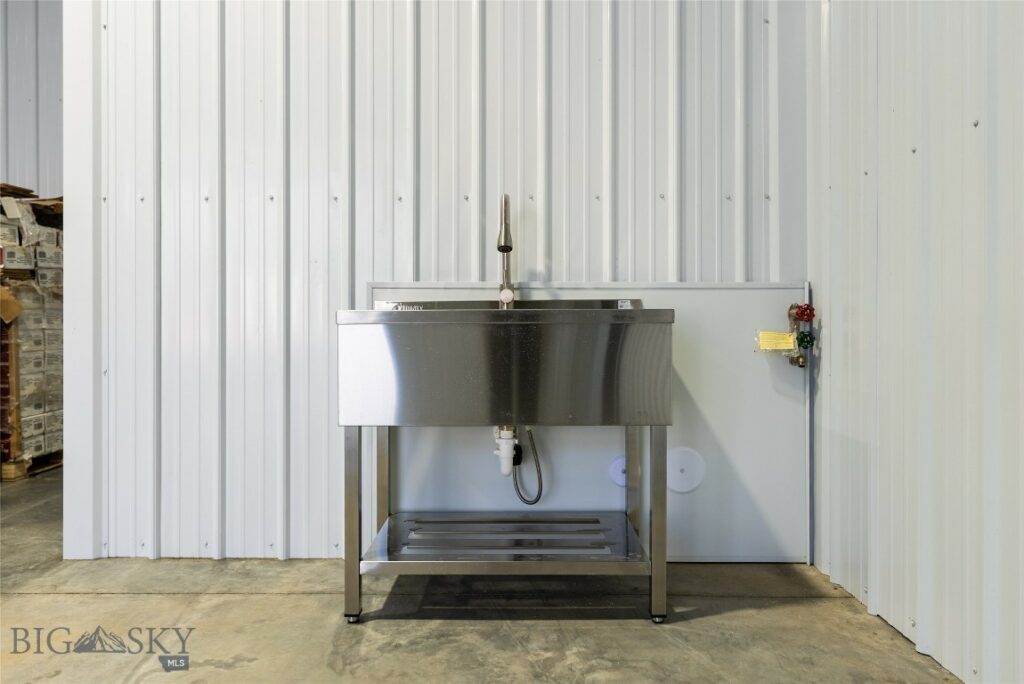 17 Blacksmith Loop, Big Sky MT 59730