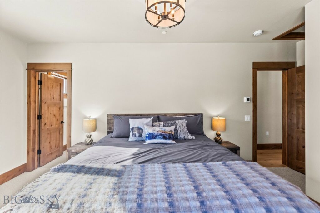 17 Swift Bear, Big Sky MT 59716