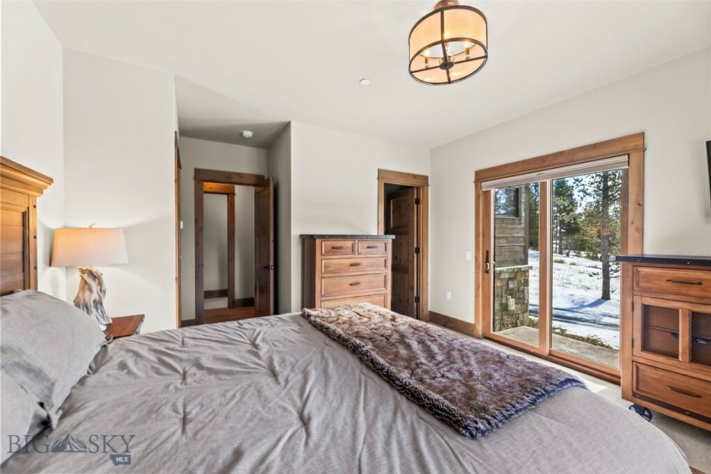 17 Swift Bear, Big Sky MT 59716