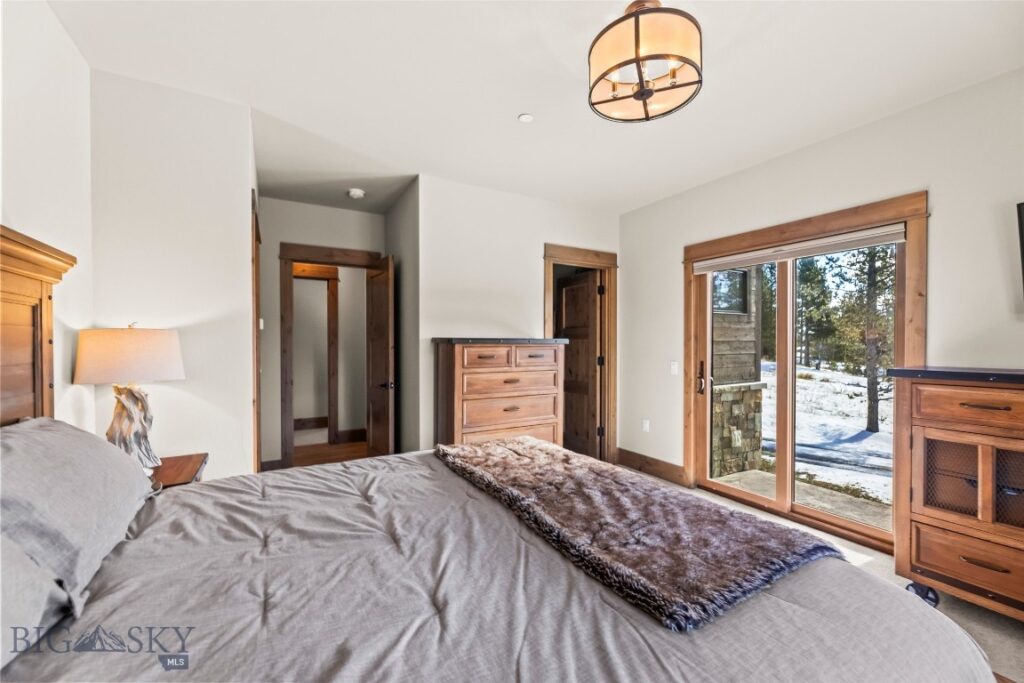 17 Swift Bear, Big Sky MT 59716