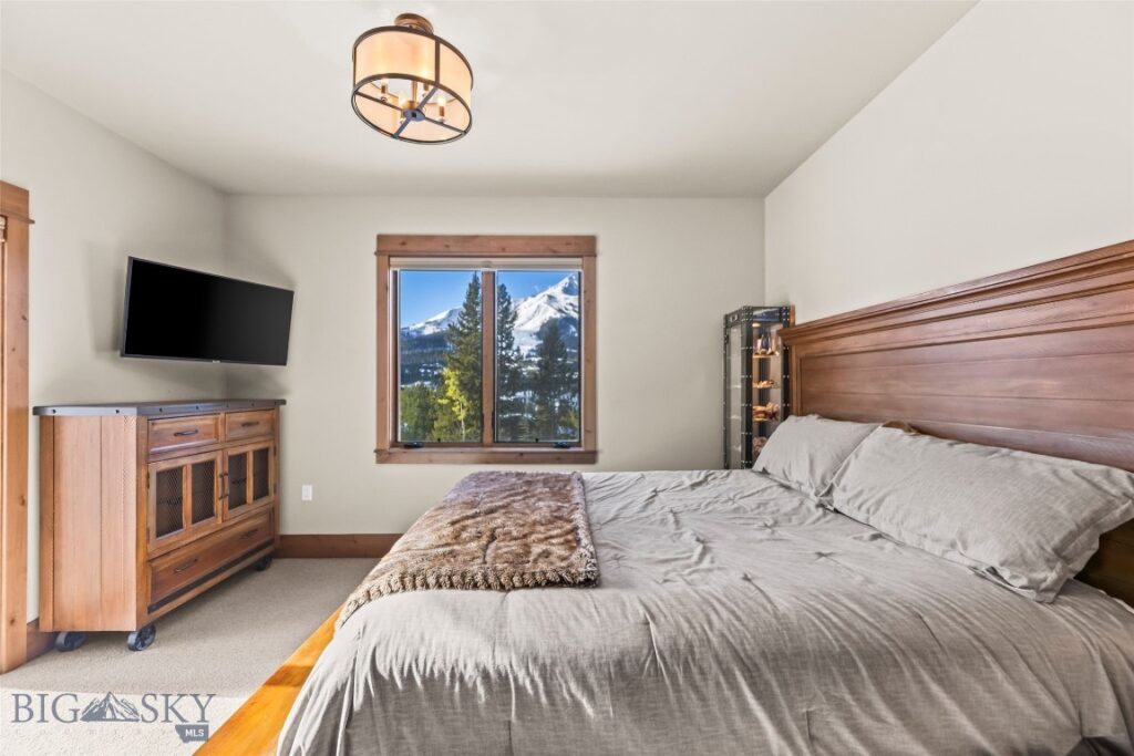 17 Swift Bear, Big Sky MT 59716