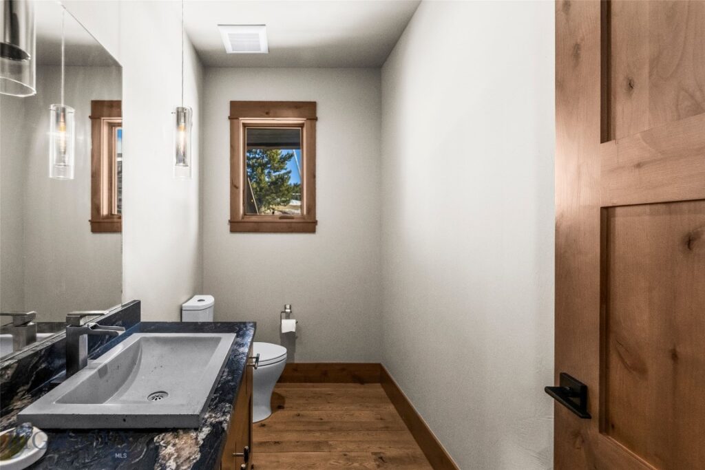 17 Swift Bear, Big Sky MT 59716