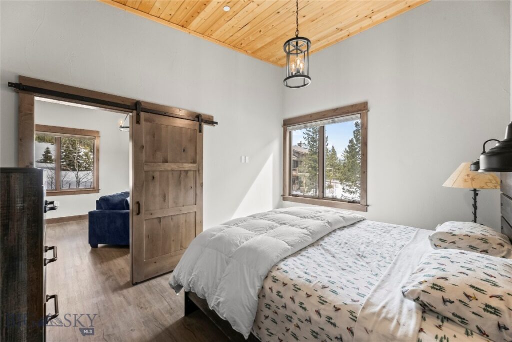 17 Swift Bear, Big Sky MT 59716