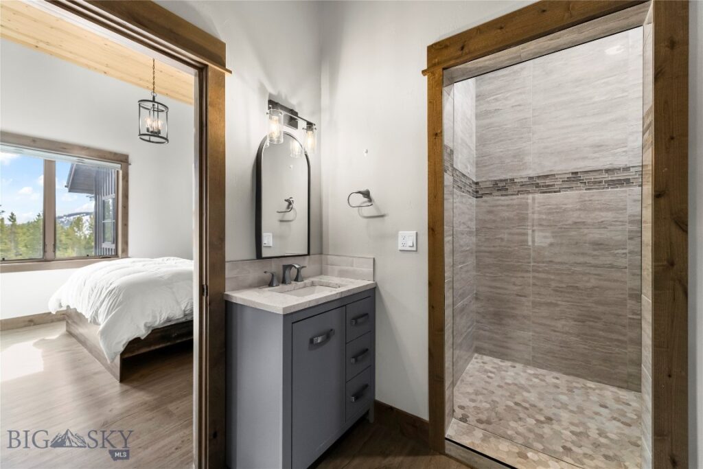 17 Swift Bear, Big Sky MT 59716