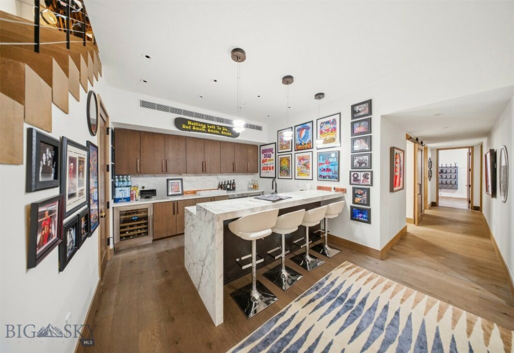 176 Martingale Fork, Big Sky MT 59716