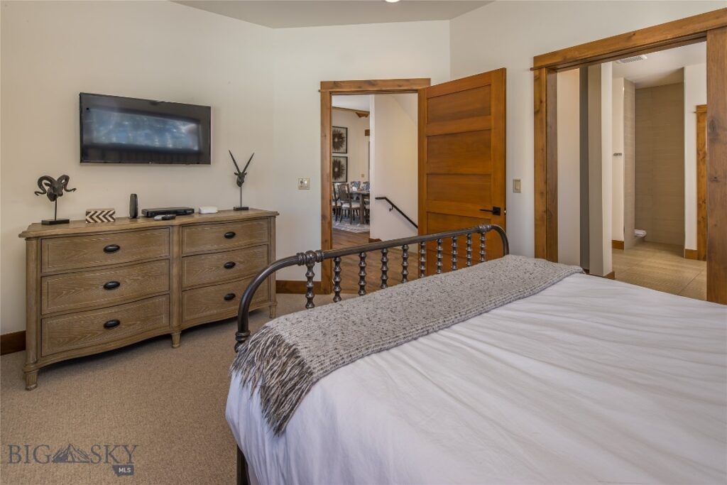 18 Claim Jumper Road, Big Sky MT 59716