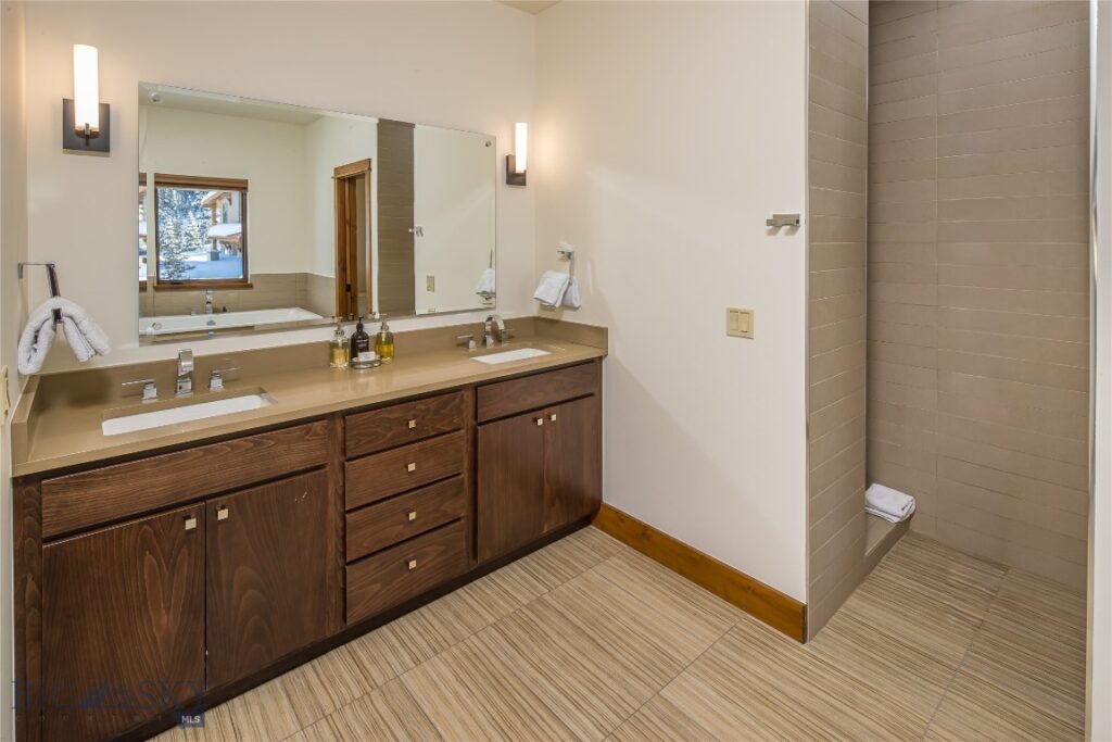 18 Claim Jumper Road, Big Sky MT 59716