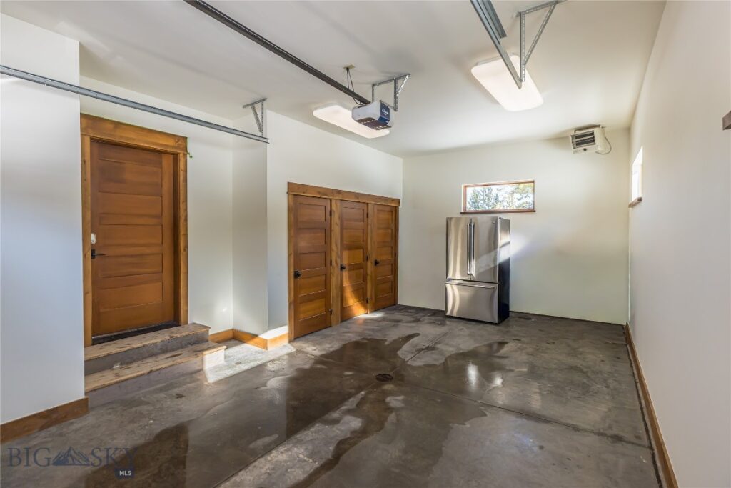 18 Claim Jumper Road, Big Sky MT 59716