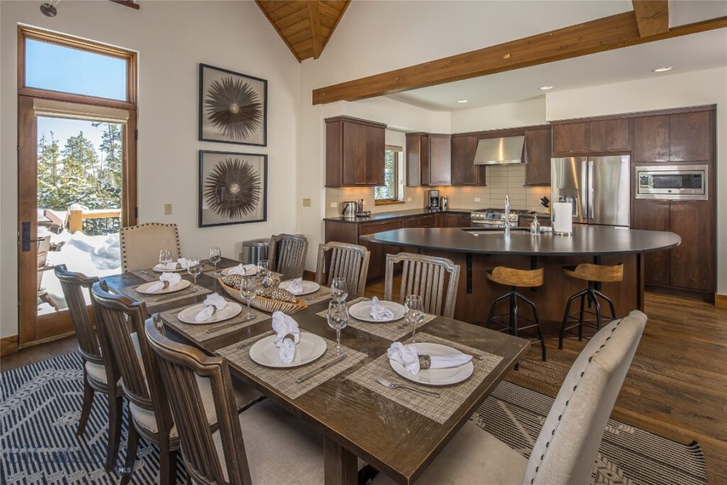 18 Claim Jumper Road, Big Sky MT 59716