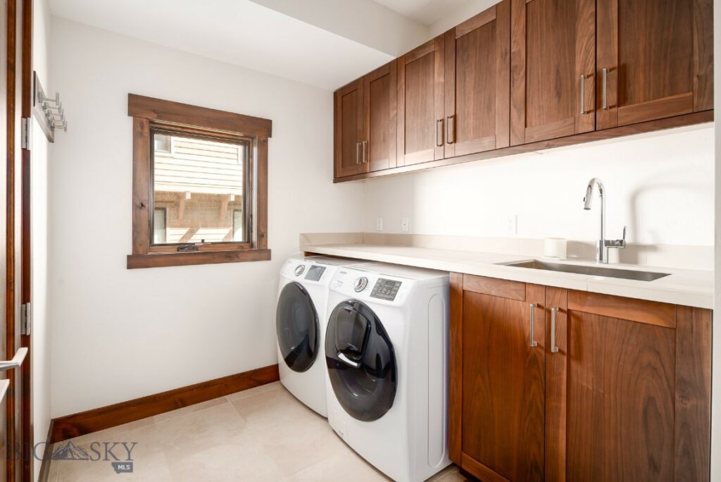 184 Outlook Trail, Big Sky MT 59716