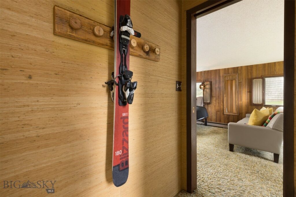 1930 Yellowtail, Big Sky MT 59716