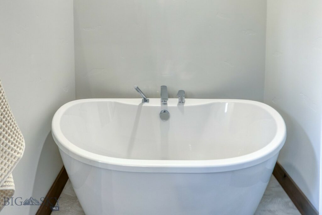 2D Summit View – 403D, Big Sky MT 59716