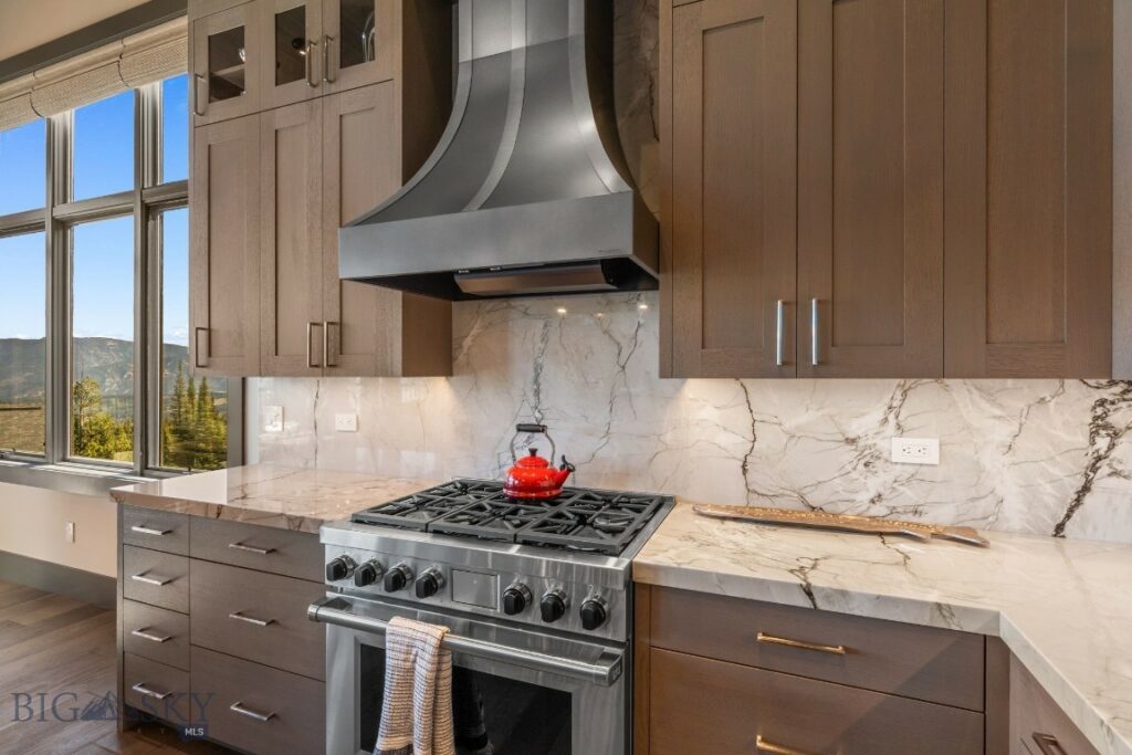 24 Pale Morning Spur, Big Sky MT 59716