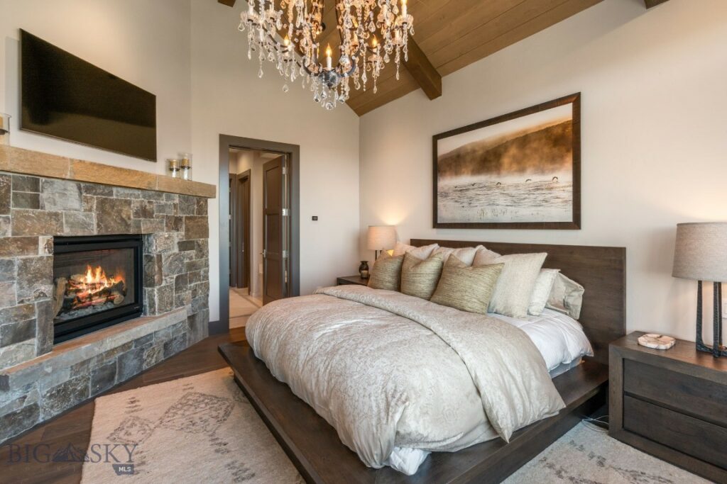 24 Pale Morning Spur, Big Sky MT 59716