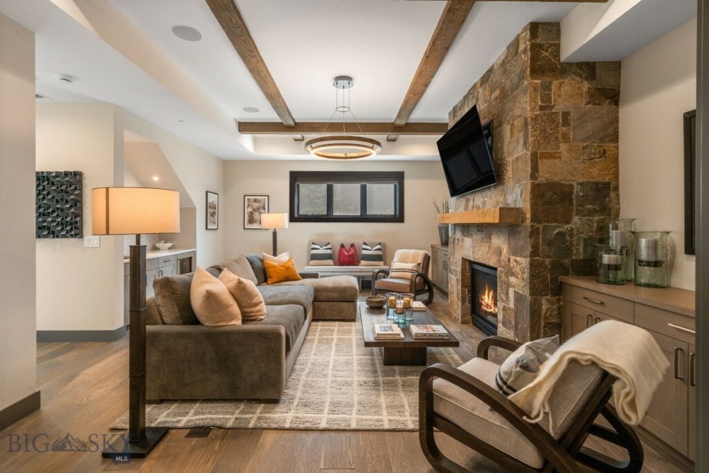 24 Pale Morning Spur, Big Sky MT 59716